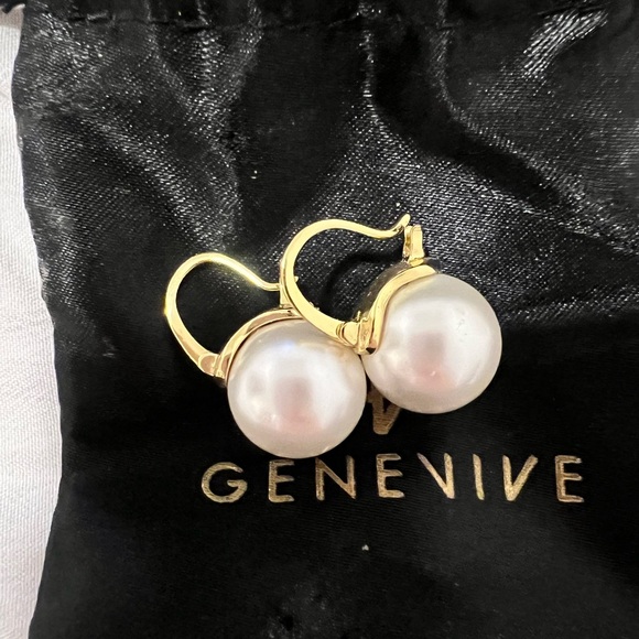 Jewelry - COPY - Drop pearl earrings